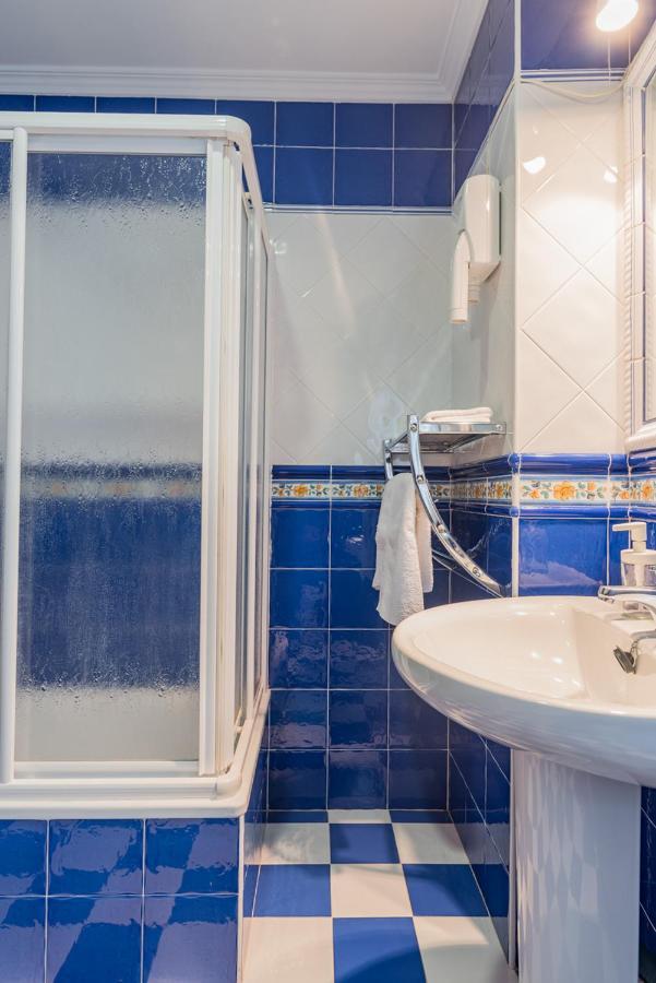 Hotel Y Apartamentos La Lonja Onís المظهر الخارجي الصورة