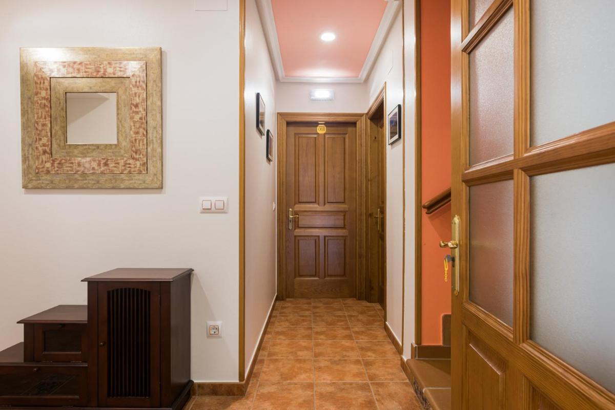 Hotel Y Apartamentos La Lonja Onís المظهر الخارجي الصورة